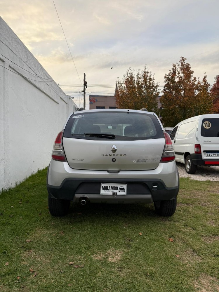 Renault Sandero Stepway Rip Curl 1.6 con GNC — foto 2